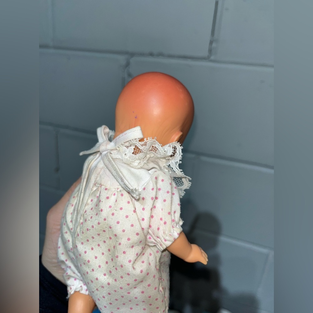 VINTAGE DOLL - Picture 4 of 5